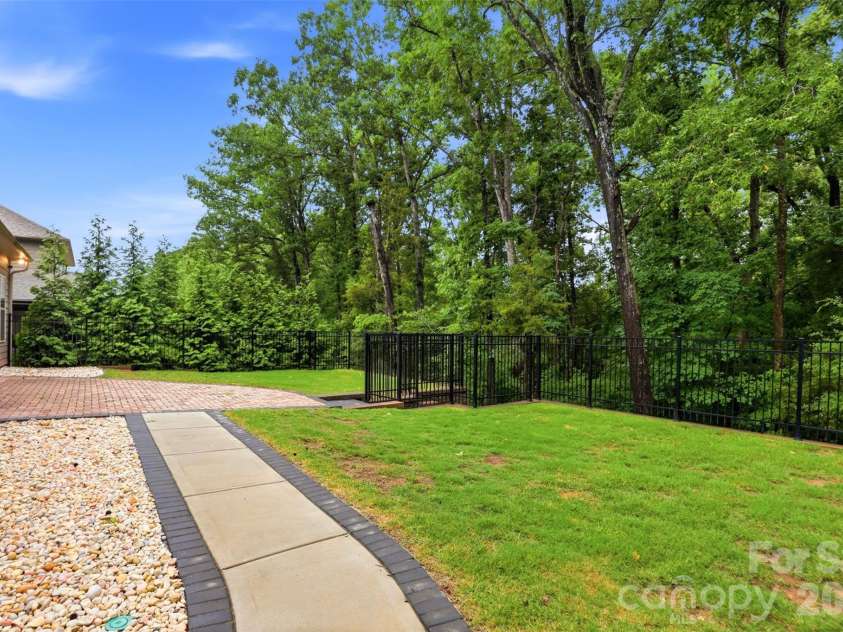 5701 Regal Way, Indian Land, SC 29707.  MLS# CAR4382841, YatesRealty ID 33330. 