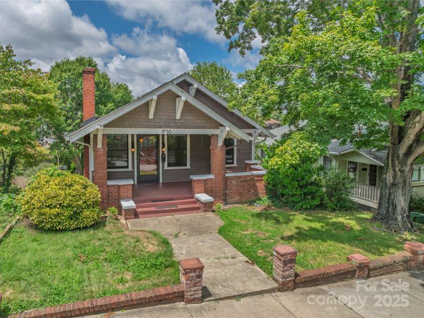 38 Austin Avenue, Asheville, NC 28801.  MLS# CAR4293035, YatesRealty ID 33331. Charming brick details welcome you home