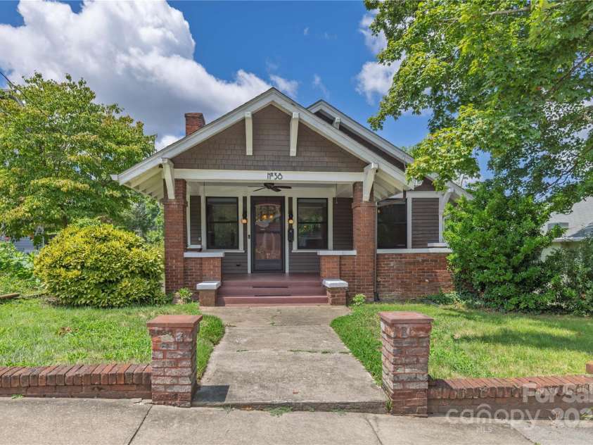 38 Austin Avenue, Asheville, NC 28801.  MLS# CAR4293035, YatesRealty ID 33331. Primary bedroom view 2