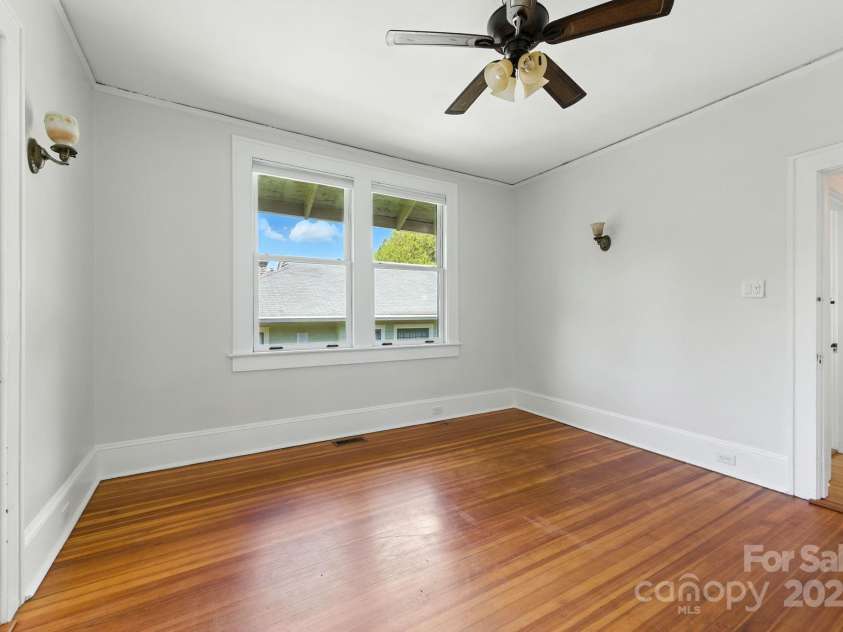 38 Austin Avenue, Asheville, NC 28801.  MLS# CAR4293035, YatesRealty ID 33331. Primary bedroom view 2