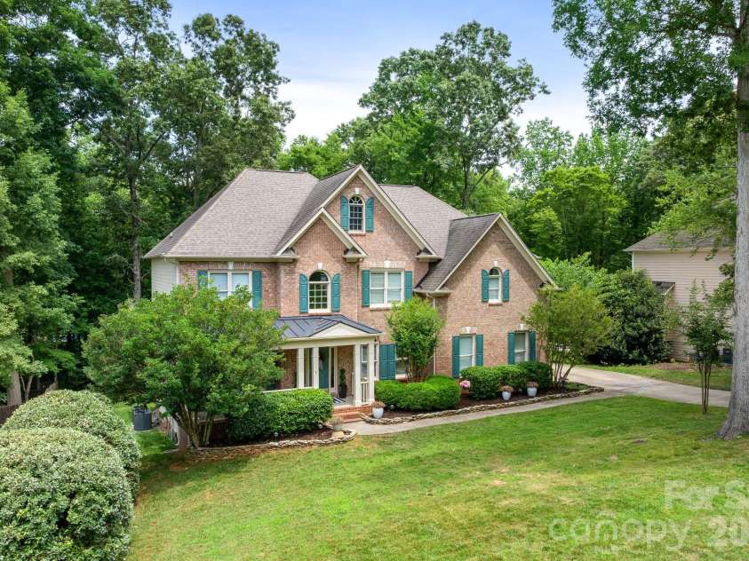1209 High Brook Drive, Waxhaw, NC 28173.  MLS# CAR4388462, YatesRealty ID 33332. 
