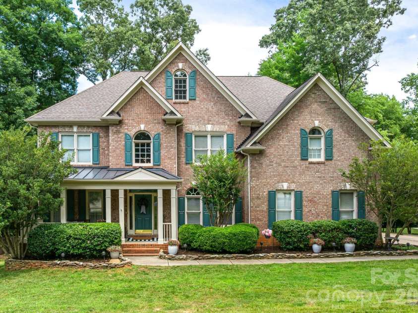 1209 High Brook Drive, Waxhaw, NC 28173.  MLS# CAR4388462, YatesRealty ID 33332. 