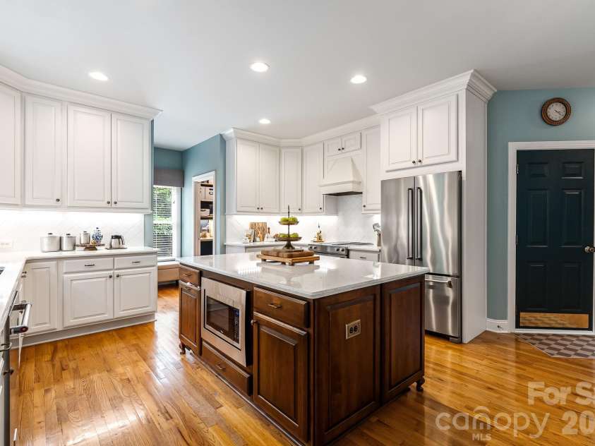 1209 High Brook Drive, Waxhaw, NC 28173.  MLS# CAR4388462, YatesRealty ID 33332. 