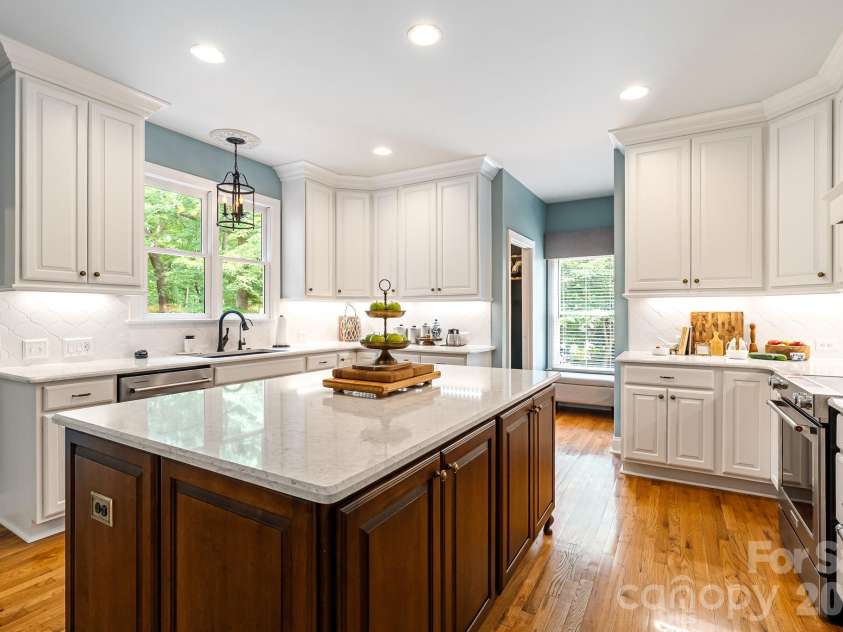 1209 High Brook Drive, Waxhaw, NC 28173.  MLS# CAR4388462, YatesRealty ID 33332. 