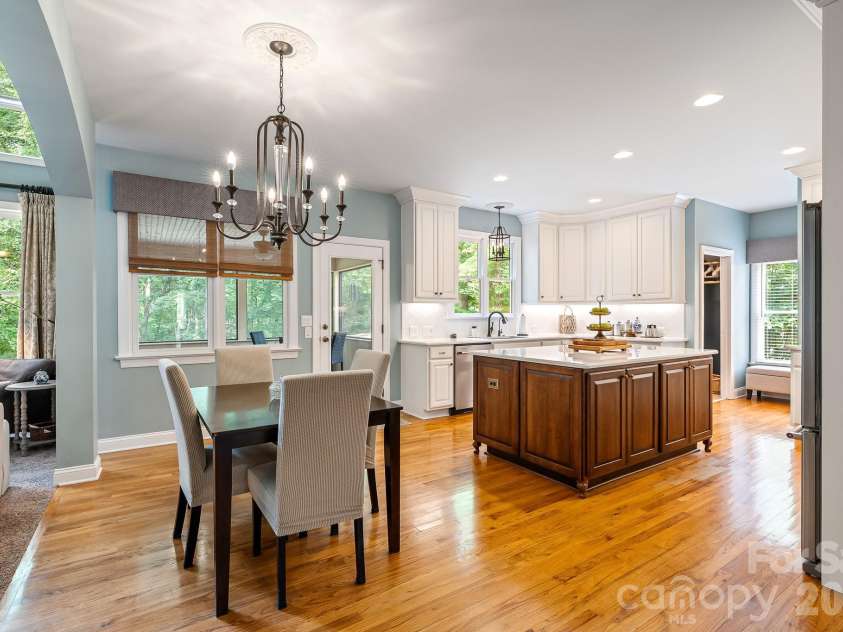 1209 High Brook Drive, Waxhaw, NC 28173.  MLS# CAR4388462, YatesRealty ID 33332. 