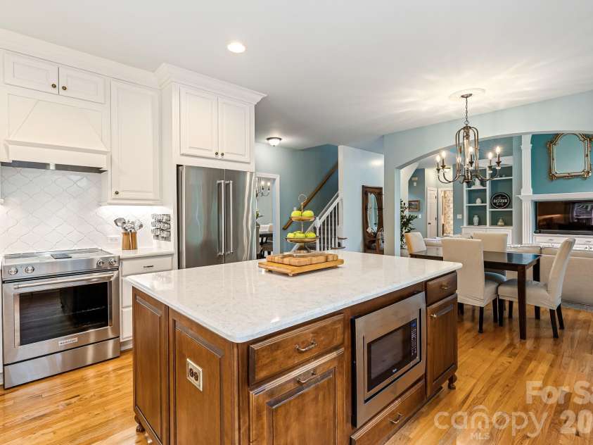 1209 High Brook Drive, Waxhaw, NC 28173.  MLS# CAR4388462, YatesRealty ID 33332. 