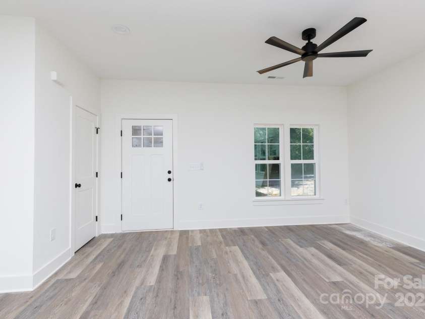 309 Riley Court, Gastonia, NC 28052.  MLS# CAR4294374, YatesRealty ID 33332. 