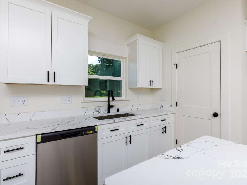 309 Riley Court, Gastonia, NC 28052.  MLS# CAR4294374, YatesRealty ID 33332. 