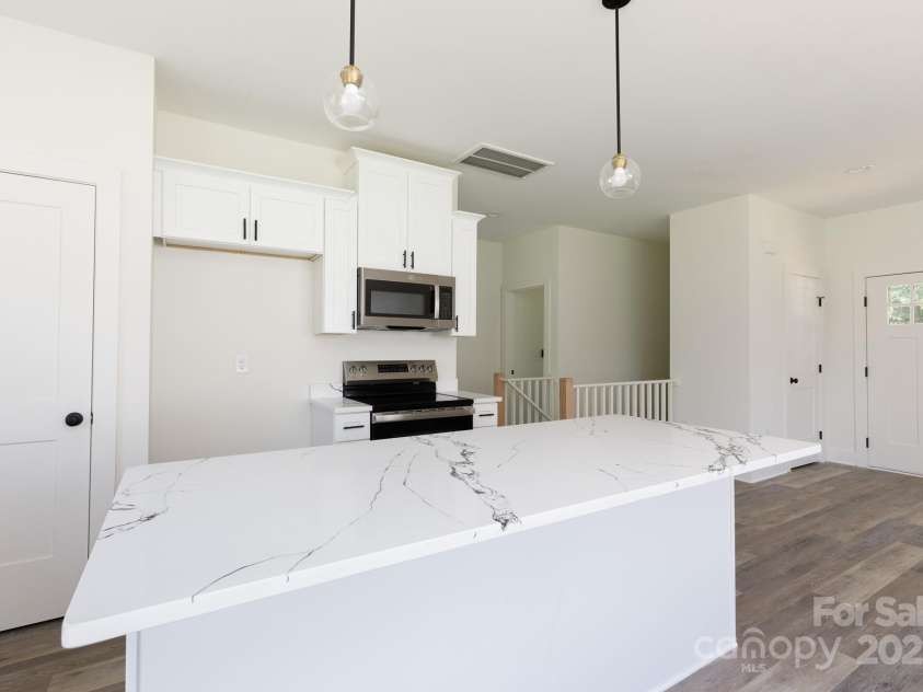 309 Riley Court, Gastonia, NC 28052.  MLS# CAR4294374, YatesRealty ID 33332. 