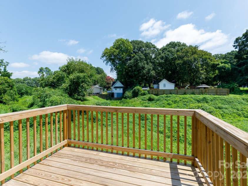 309 Riley Court, Gastonia, NC 28052.  MLS# CAR4294374, YatesRealty ID 33332. 