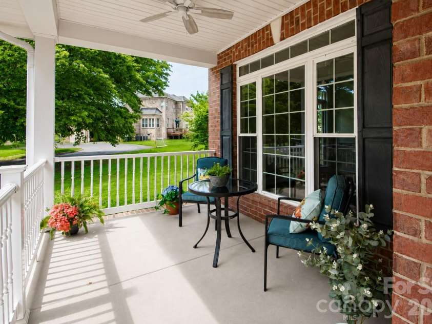 1015 Estate Lane, Matthews, NC 28104.  MLS# CAR4388127, YatesRealty ID 33333. 