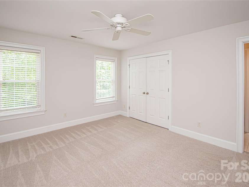 1015 Estate Lane, Matthews, NC 28104.  MLS# CAR4388127, YatesRealty ID 33333. 