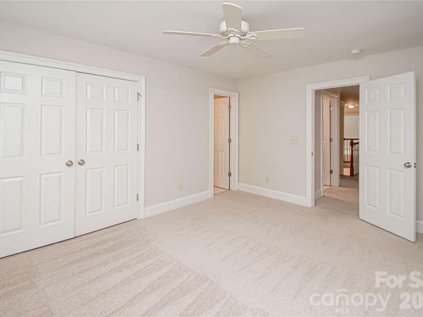 1015 Estate Lane, Matthews, NC 28104.  MLS# CAR4388127, YatesRealty ID 33333. 