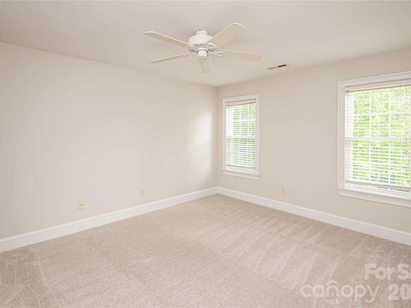1015 Estate Lane, Matthews, NC 28104.  MLS# CAR4388127, YatesRealty ID 33333. 