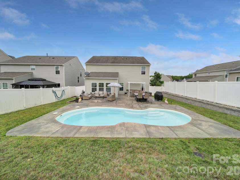 3622 Catherine Creek Place, Davidson, NC 28036.  MLS# CAR4389546, YatesRealty ID 33334. 