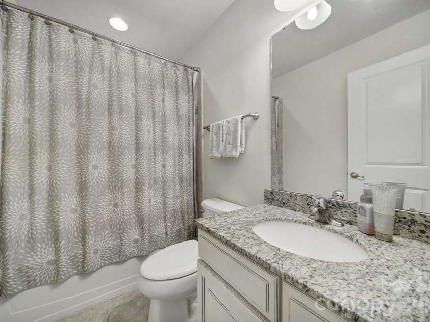 3622 Catherine Creek Place, Davidson, NC 28036.  MLS# CAR4389546, YatesRealty ID 33334. 