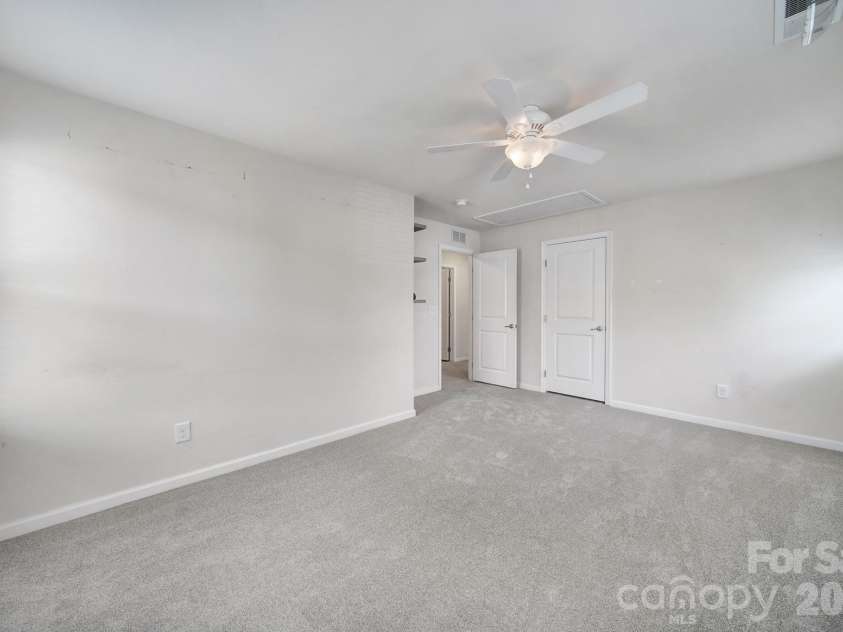 3622 Catherine Creek Place, Davidson, NC 28036.  MLS# CAR4389546, YatesRealty ID 33334. 