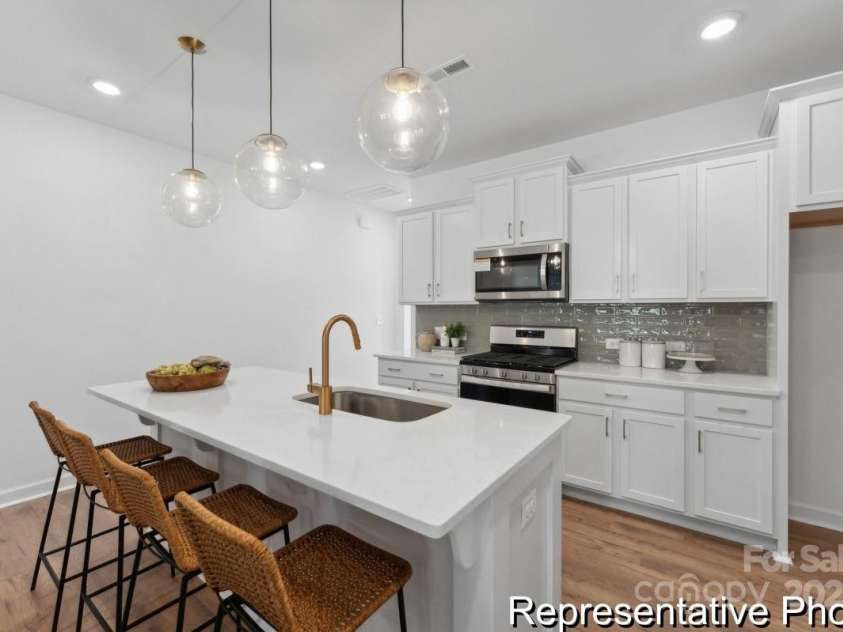 918 Gondola Court, Salisbury, NC 28144.  MLS# CAR4294468, YatesRealty ID 33334. 