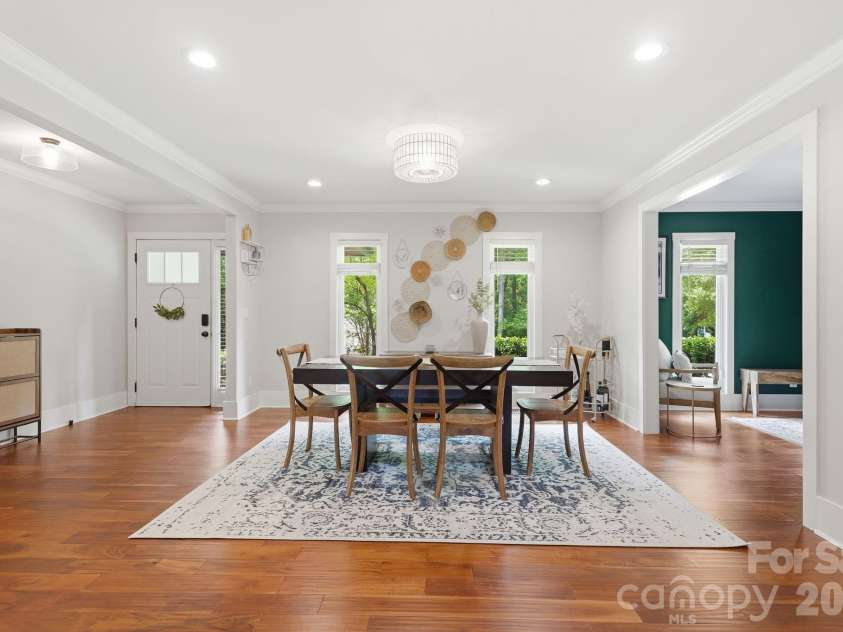 6 Catawba Ridge Court, Lake Wylie, SC 29710.  MLS# CAR4387290, YatesRealty ID 33335. Dining/Flex space