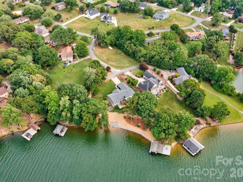 104 Doral Court, Kings Mountain, NC 28086.  MLS# CAR4384221, YatesRealty ID 33336. 