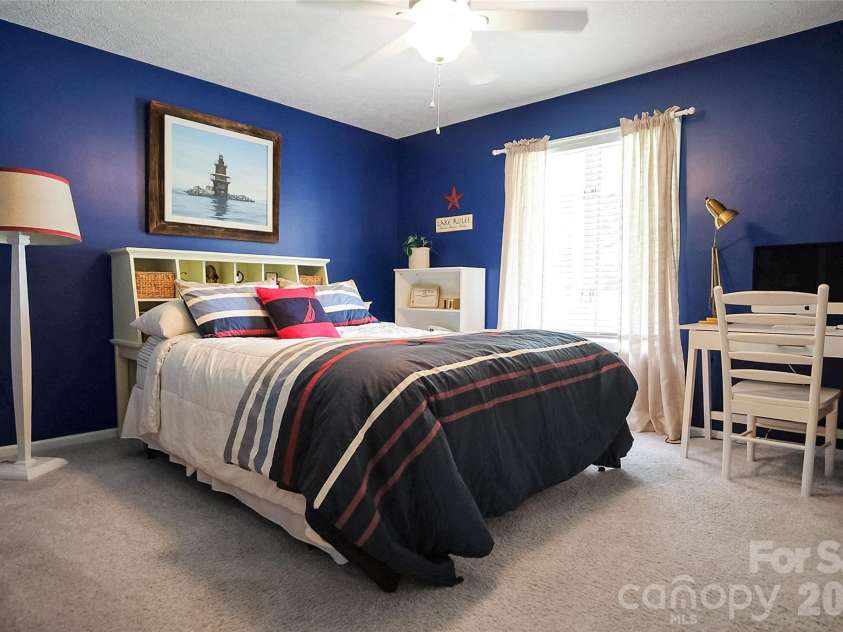 104 Doral Court, Kings Mountain, NC 28086.  MLS# CAR4384221, YatesRealty ID 33336. 