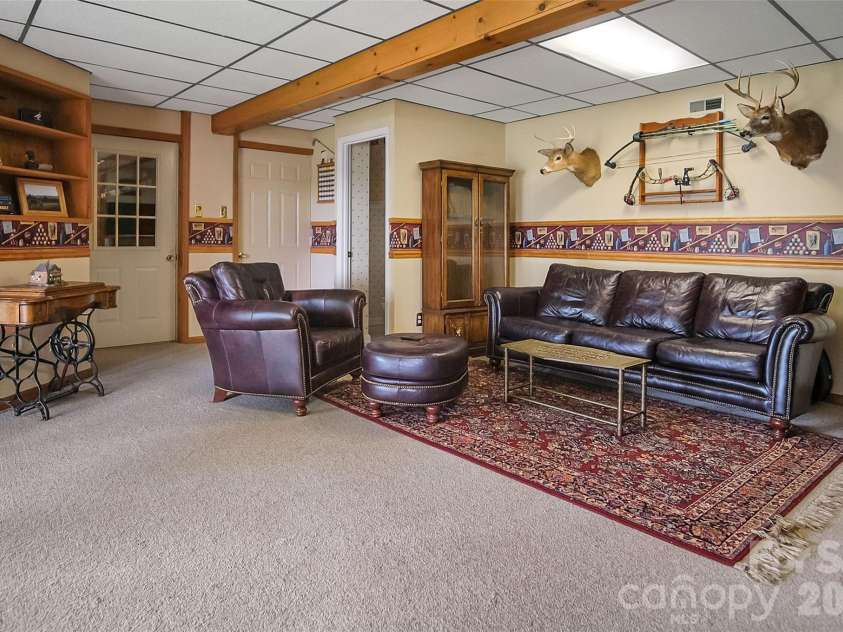 104 Doral Court, Kings Mountain, NC 28086.  MLS# CAR4384221, YatesRealty ID 33336. 