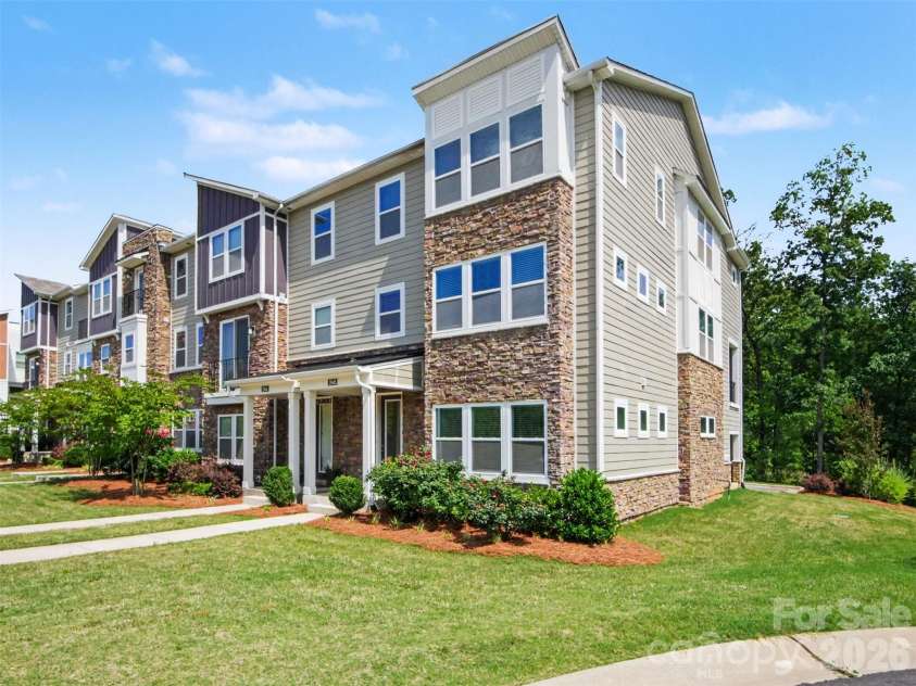2845 Ensemble Court, Charlotte, NC 28262.  MLS# CAR4390533, YatesRealty ID 33337. 