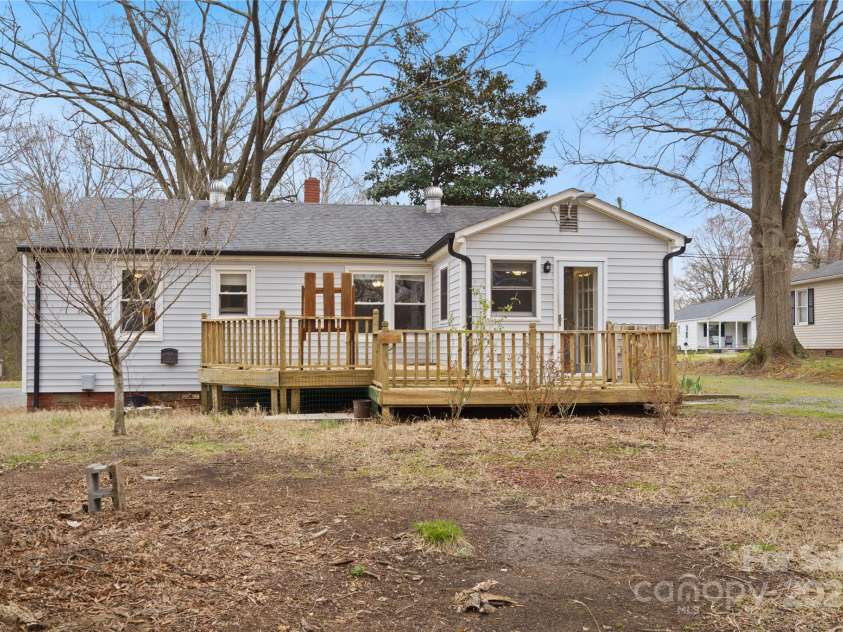 27 Barbee Road, Concord, NC 28027.  MLS# CAR4200287, YatesRealty ID 3334. 