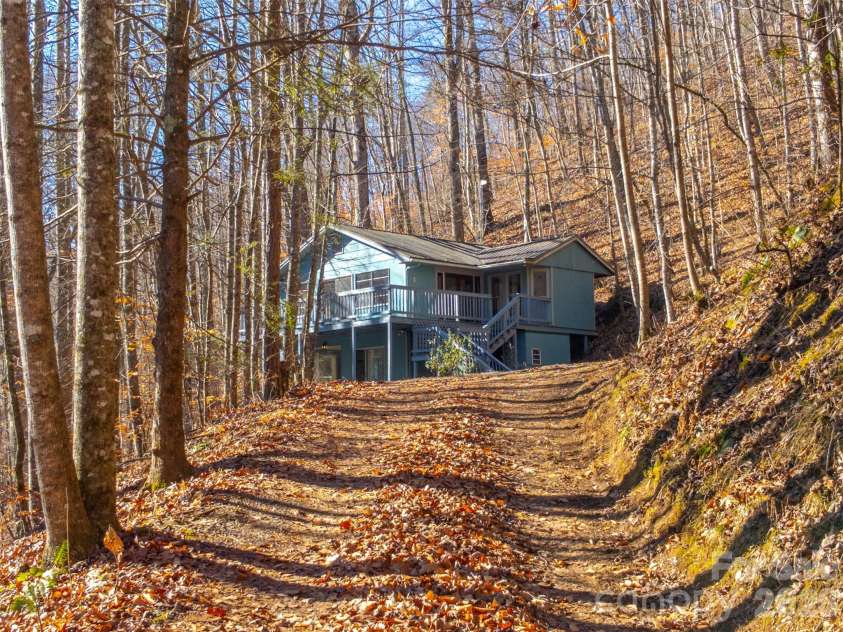 744 Coon Creek Road, Franklin, NC 28734.  MLS# CAR4337315, YatesRealty ID 3334. 