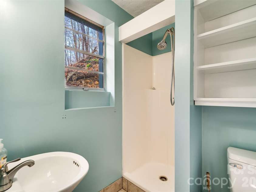 744 Coon Creek Road, Franklin, NC 28734.  MLS# CAR4337315, YatesRealty ID 3334. 