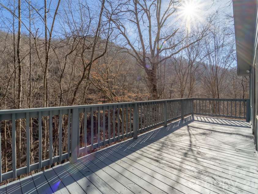 744 Coon Creek Road, Franklin, NC 28734.  MLS# CAR4337315, YatesRealty ID 3334. 