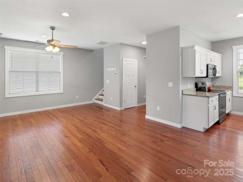 862 Sand Hill Road, Asheville, NC 28806.  MLS# CAR4284247, YatesRealty ID 3334. 