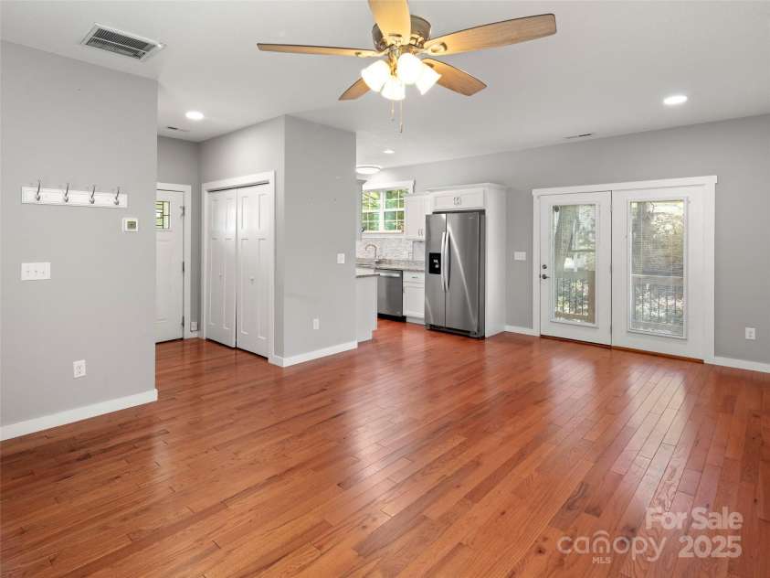 862 Sand Hill Road, Asheville, NC 28806.  MLS# CAR4284247, YatesRealty ID 3334. 