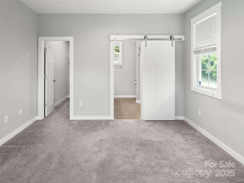 862 Sand Hill Road, Asheville, NC 28806.  MLS# CAR4284247, YatesRealty ID 3334. 