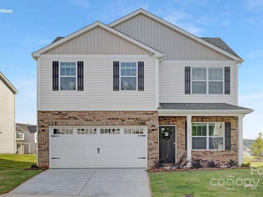 3805 Coleman Drive, Charlotte, NC 28215.  MLS# CAR4294502, YatesRealty ID 33340. 