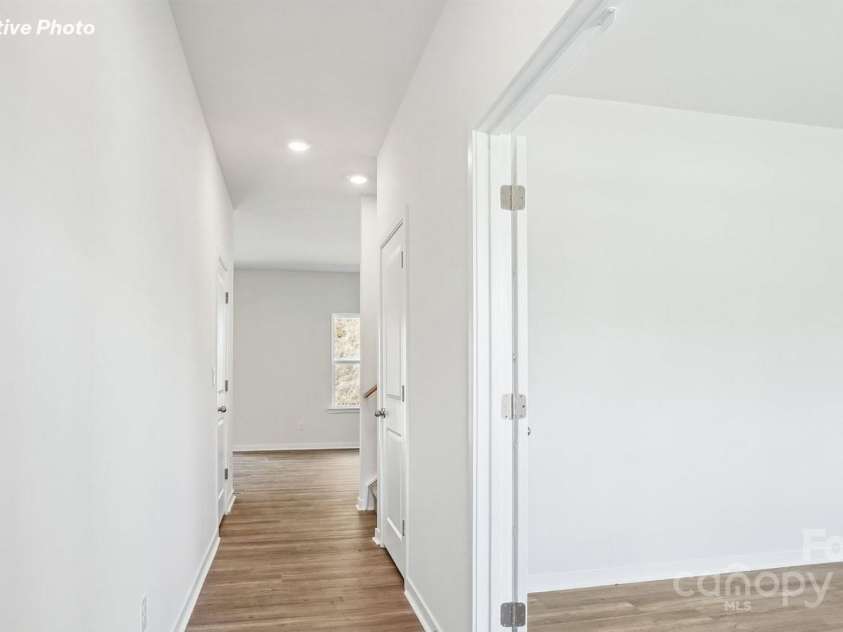 3805 Coleman Drive, Charlotte, NC 28215.  MLS# CAR4294502, YatesRealty ID 33340. 