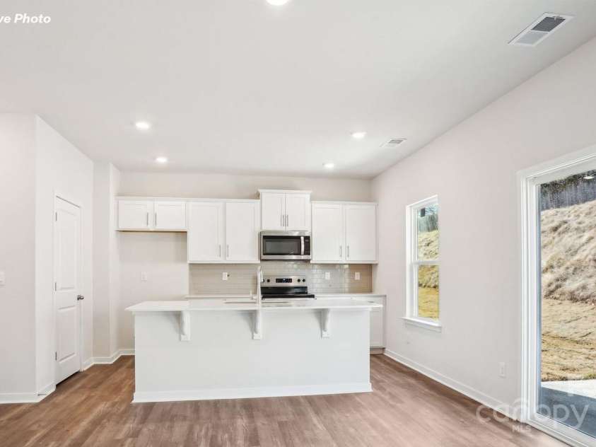 3805 Coleman Drive, Charlotte, NC 28215.  MLS# CAR4294502, YatesRealty ID 33340. 
