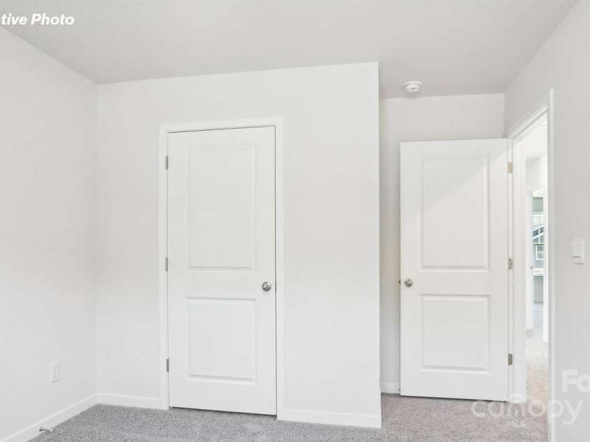 3805 Coleman Drive, Charlotte, NC 28215.  MLS# CAR4294502, YatesRealty ID 33340. 