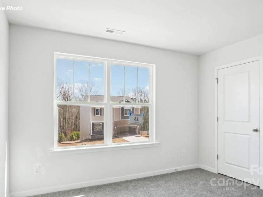 3805 Coleman Drive, Charlotte, NC 28215.  MLS# CAR4294502, YatesRealty ID 33340. 