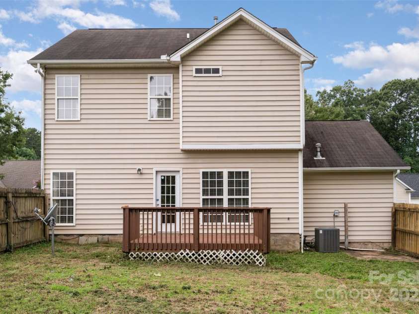 210 Devon Forest Drive, Mooresville, NC 28115.  MLS# CAR4293435, YatesRealty ID 33341. 