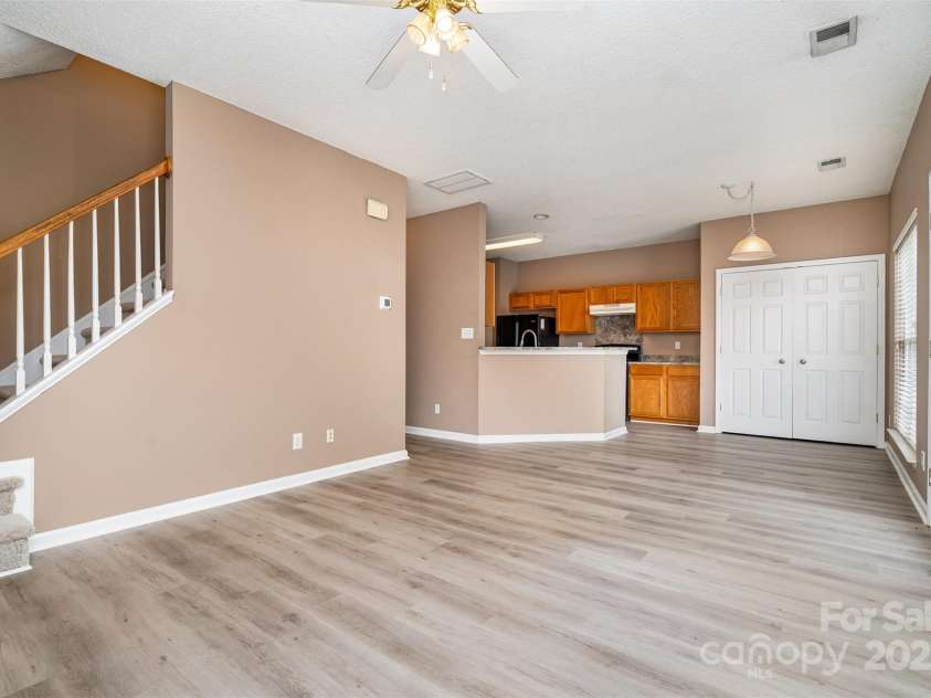 210 Devon Forest Drive, Mooresville, NC 28115.  MLS# CAR4293435, YatesRealty ID 33341. 