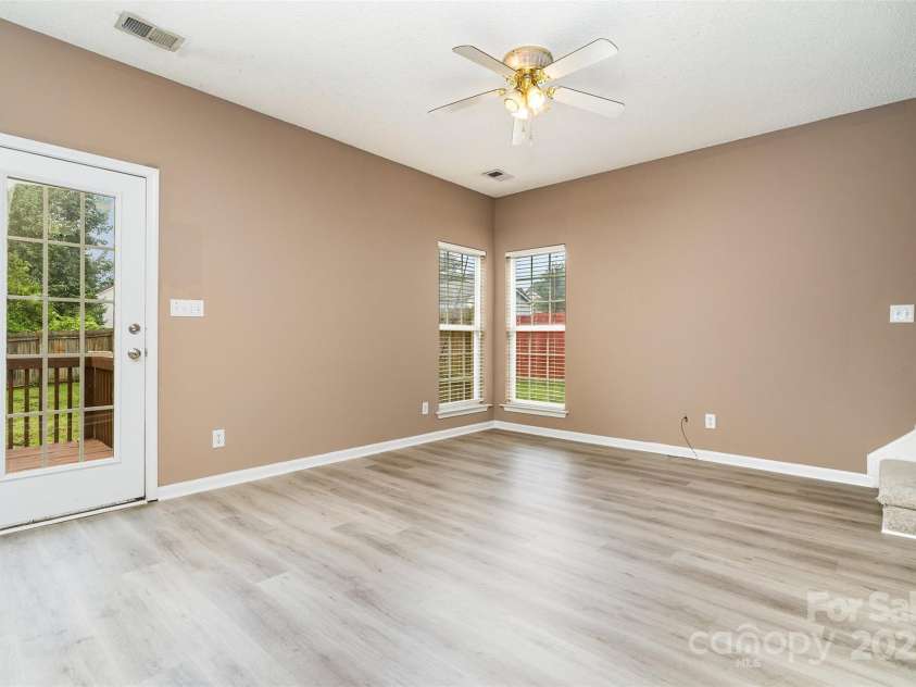 210 Devon Forest Drive, Mooresville, NC 28115.  MLS# CAR4293435, YatesRealty ID 33341. 