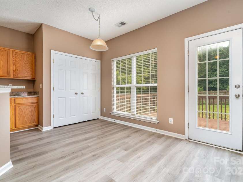 210 Devon Forest Drive, Mooresville, NC 28115.  MLS# CAR4293435, YatesRealty ID 33341. 