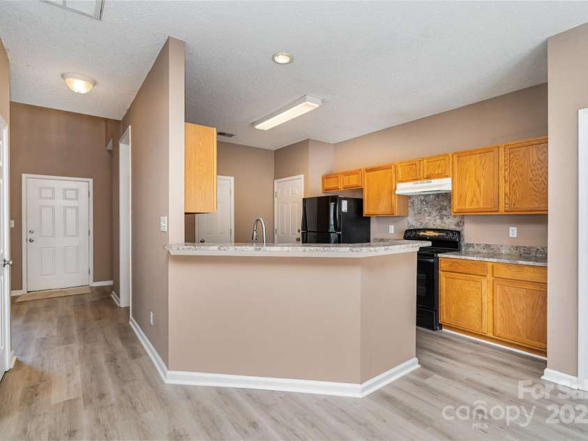 210 Devon Forest Drive, Mooresville, NC 28115.  MLS# CAR4293435, YatesRealty ID 33341. 