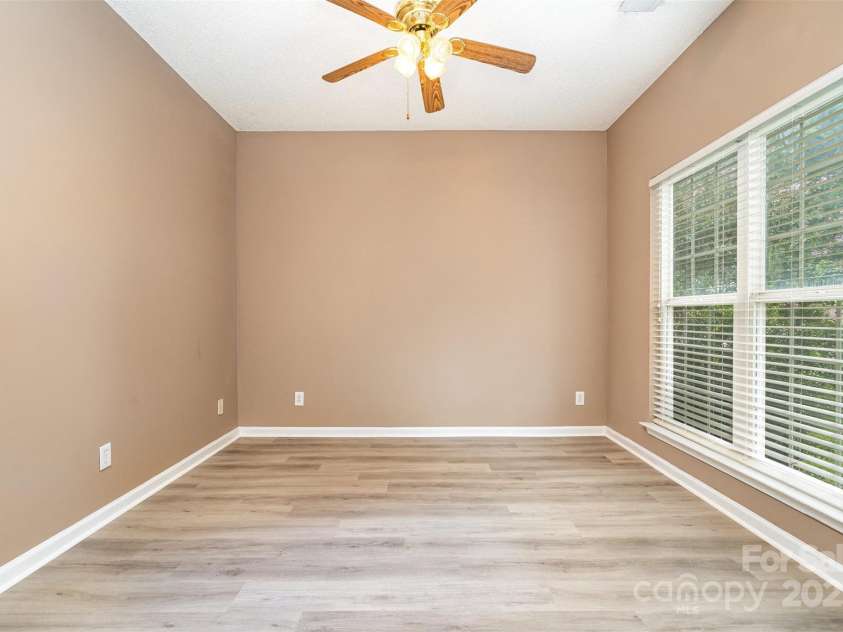 210 Devon Forest Drive, Mooresville, NC 28115.  MLS# CAR4293435, YatesRealty ID 33341. 