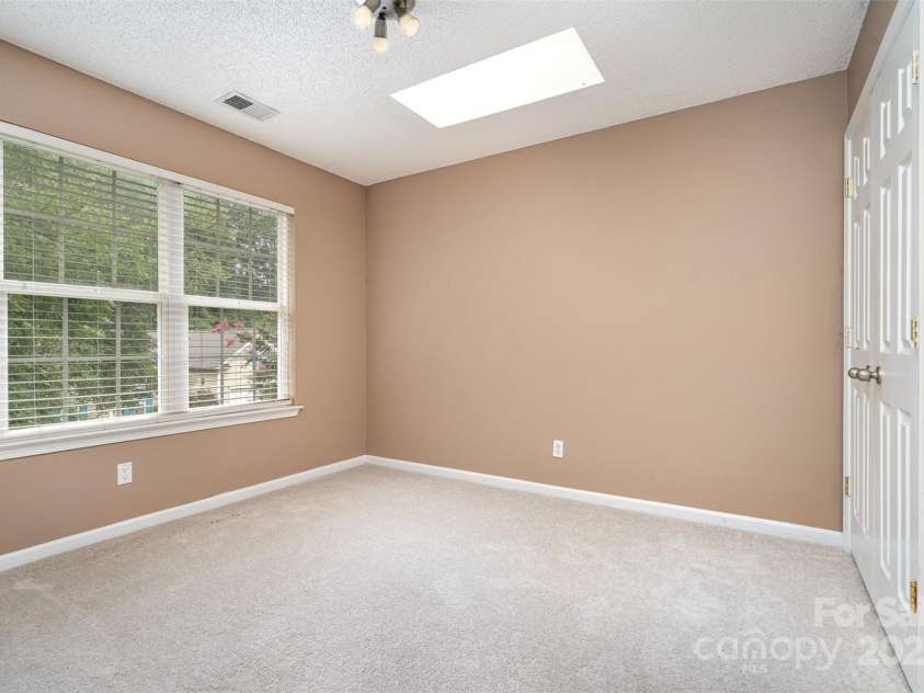 210 Devon Forest Drive, Mooresville, NC 28115.  MLS# CAR4293435, YatesRealty ID 33341. 