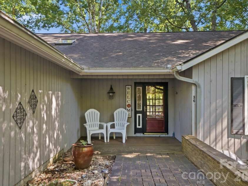 36 Water Thrush Road, Lake Wylie, SC 29710.  MLS# CAR4387255, YatesRealty ID 33341. 