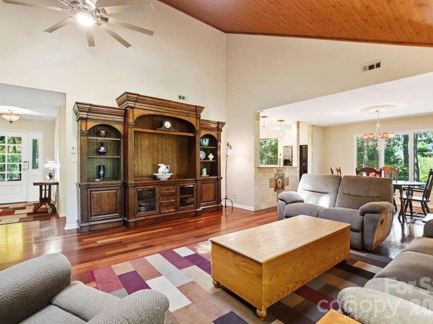 36 Water Thrush Road, Lake Wylie, SC 29710.  MLS# CAR4387255, YatesRealty ID 33341. 