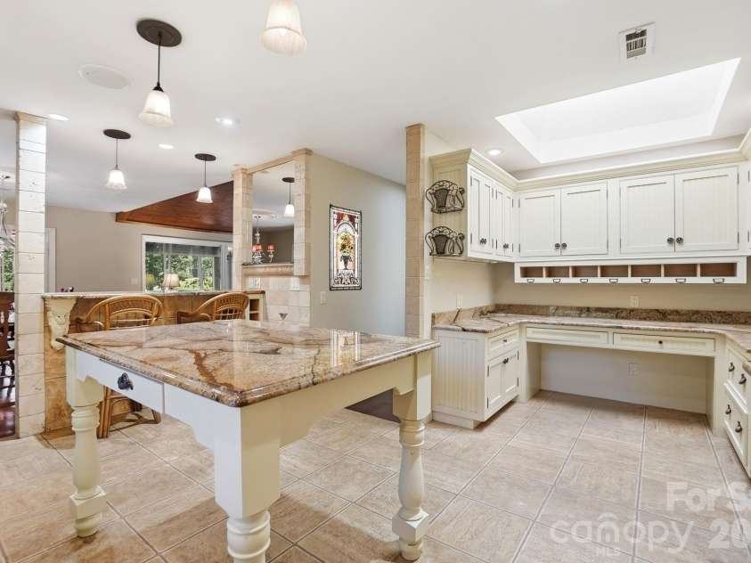 36 Water Thrush Road, Lake Wylie, SC 29710.  MLS# CAR4387255, YatesRealty ID 33341. 