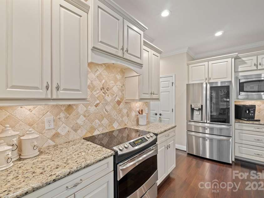 13325 Fremington Road, Huntersville, NC 28078.  MLS# CAR4291022, YatesRealty ID 33342. 